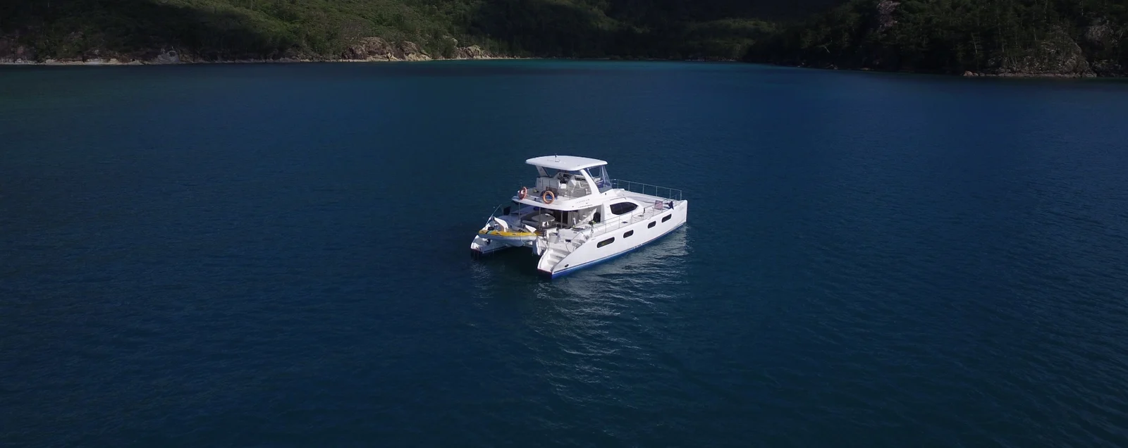 Chameleon charter vessel
