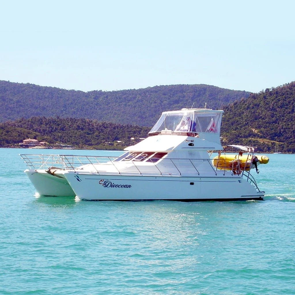 Divocean Venturer 38 power catamaran cruising the Whitsundays